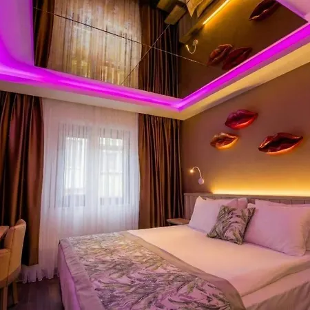 Отель 2000 Kavaklidere 4*