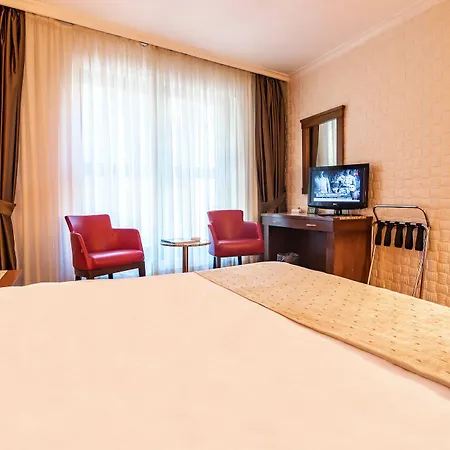 2000 Kavaklidere Отель 4*