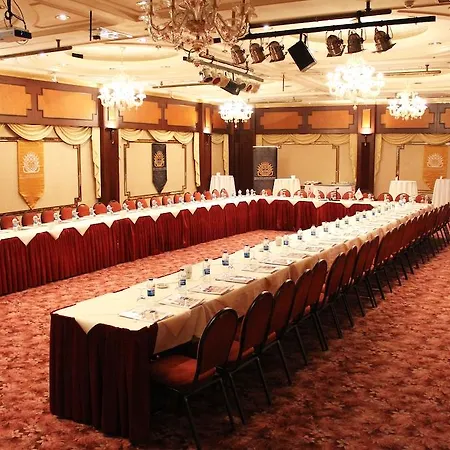 2000 Kavaklidere Отель 4*