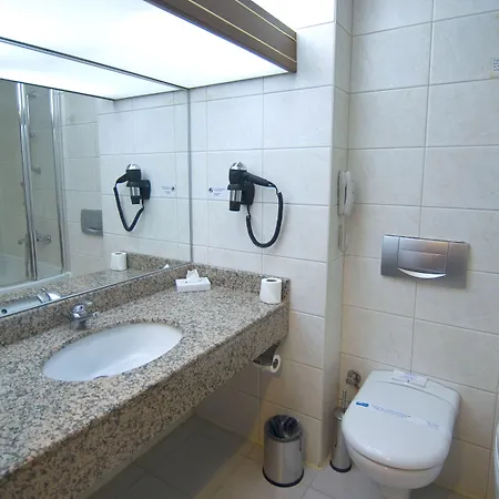 호텔 2000 Kavaklidere 4*