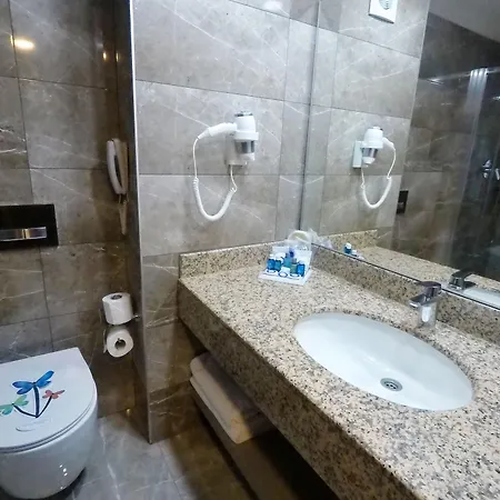 Hotel 2000 Kavaklidere 4*